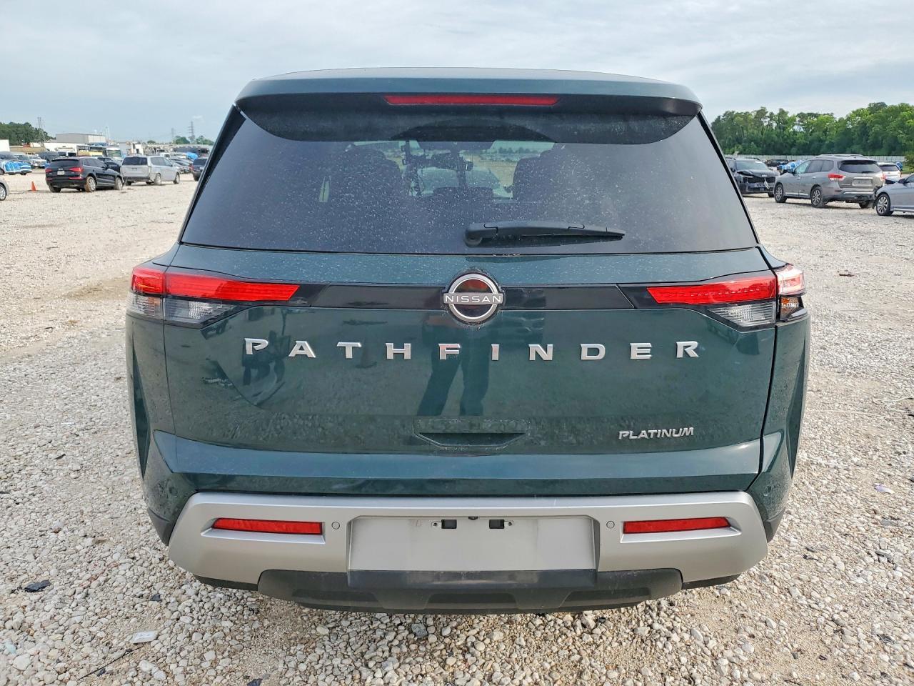2024 Nissan Pathfinder Platinum - Image 6