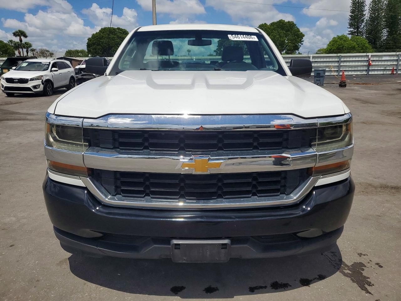 2017 Chevrolet Silverado C1500 - Image 5