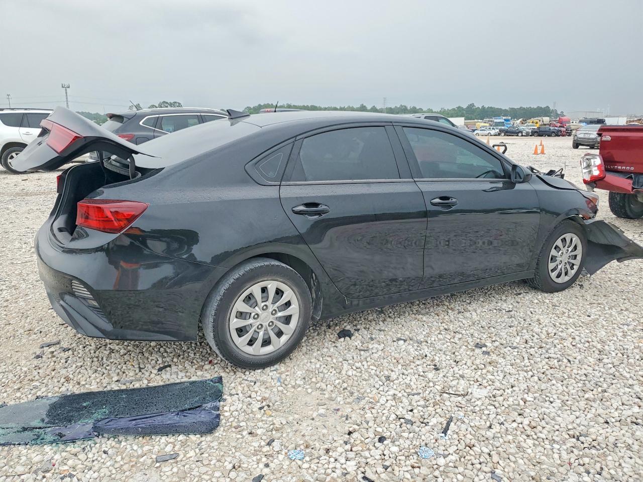 2024 Kia Forte Lx - Image 3