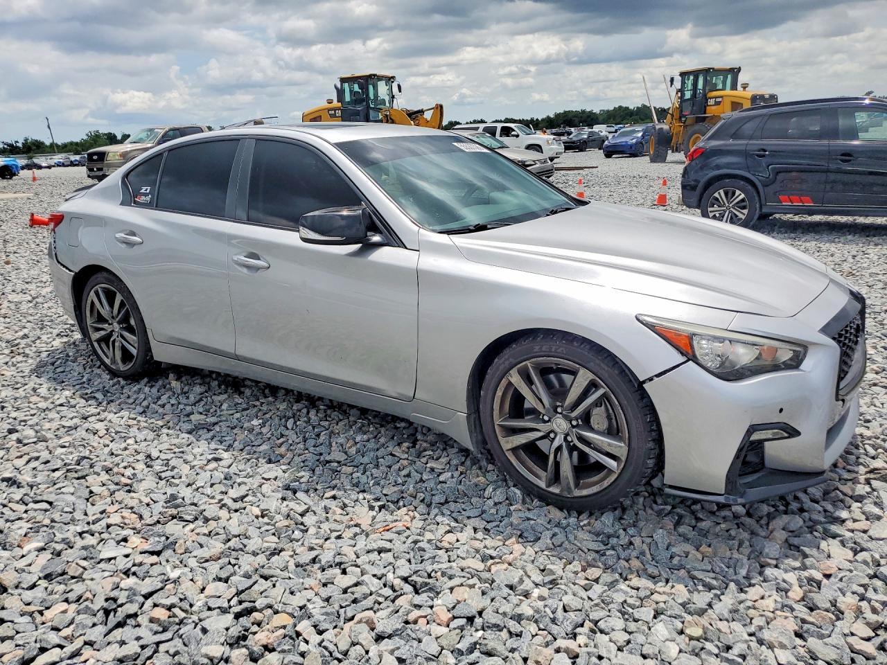2016 Infiniti Q50 Sport - Image 4