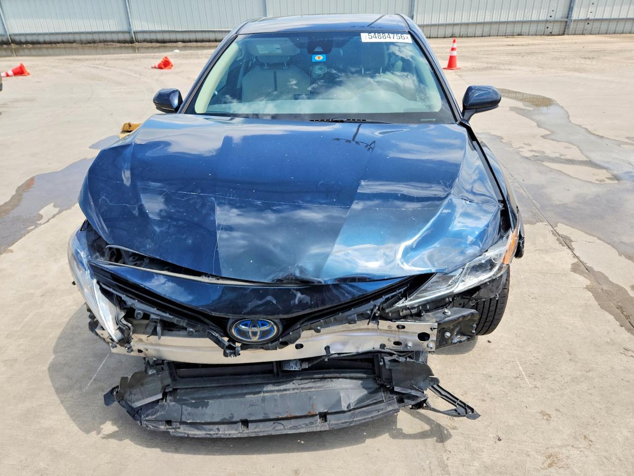 2021 Toyota Camry Le - Фото 5