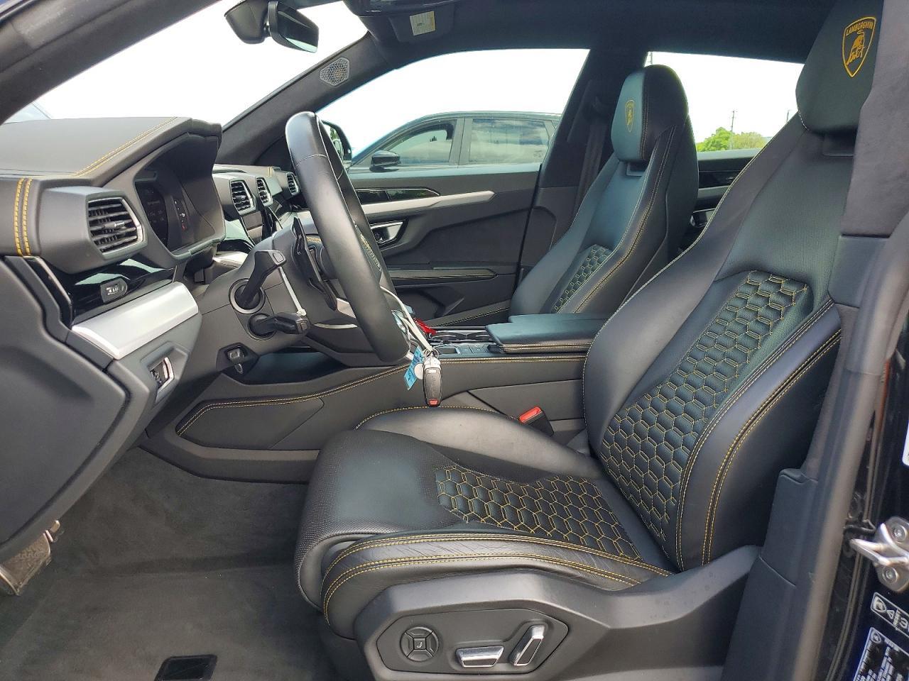 2020 Lamborghini Urus - Фото 7