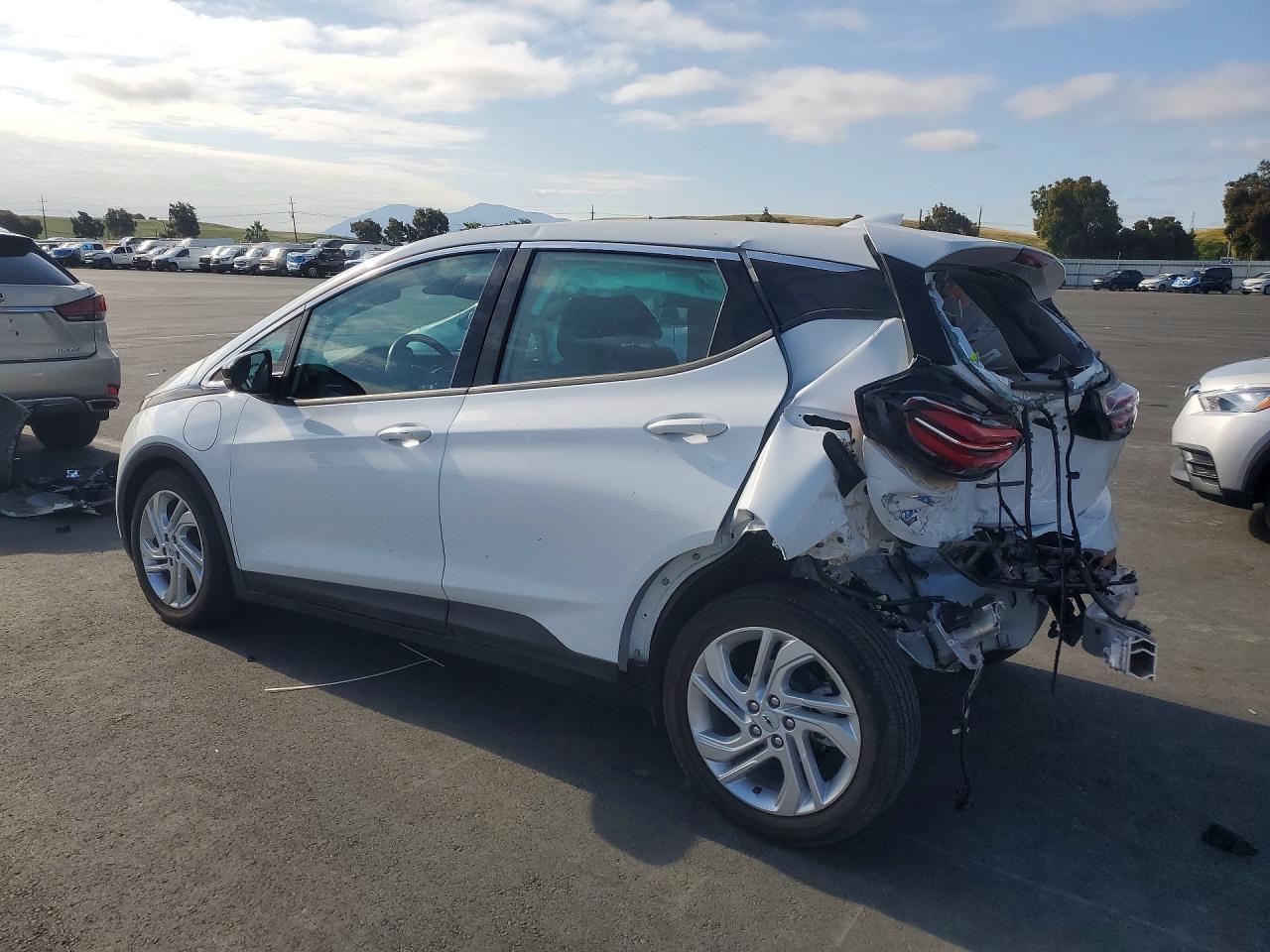 2023 Chevrolet Bolt Ev 1Lt - Image 2