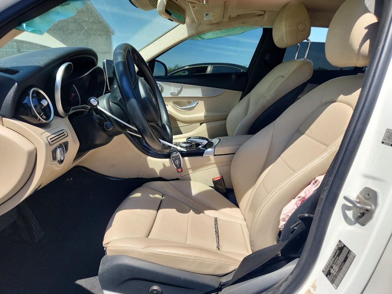 2016 Mercedes-Benz C 300 - Image 7