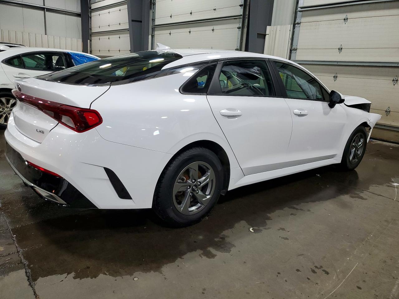 2021 Kia K5 Lxs - Image 3