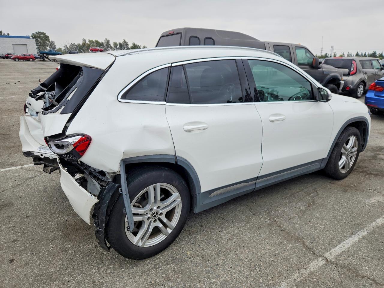 2021 Mercedes-Benz Gla 250 - Фото 3