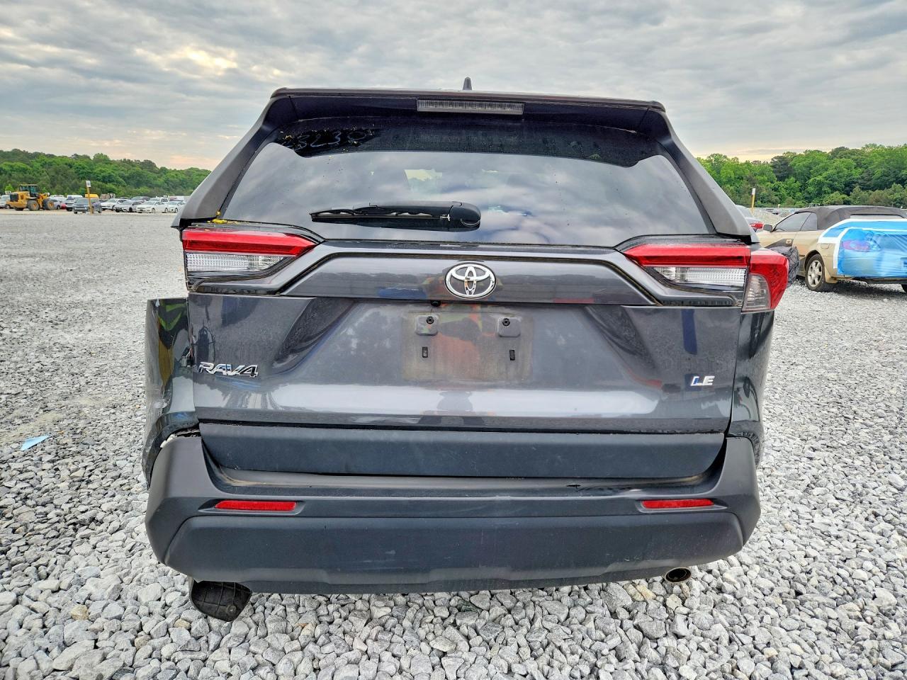 2020 Toyota Rav4 Le - Фото 6