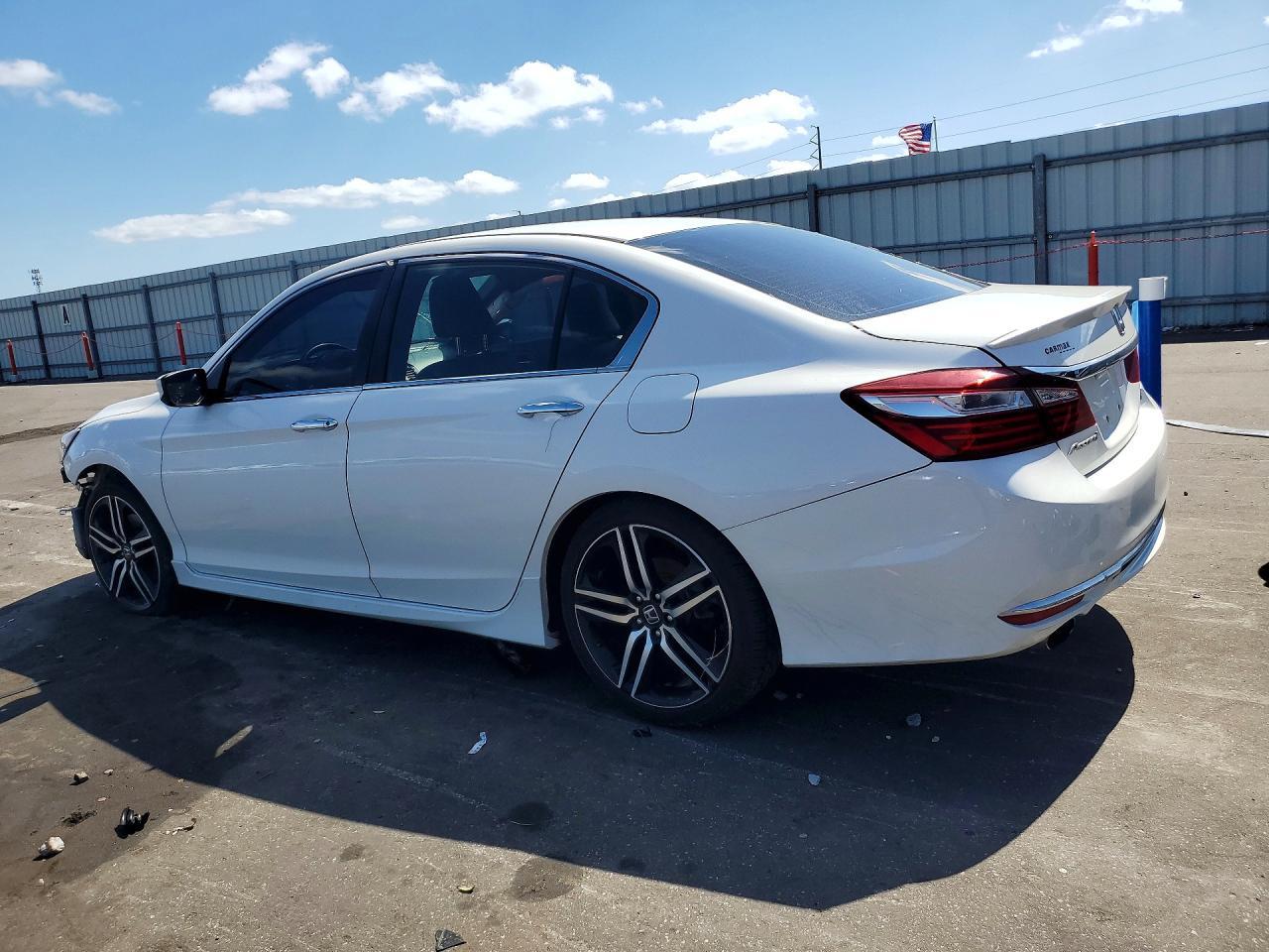 2017 Honda Accord Sport Special Edition - Фото 2