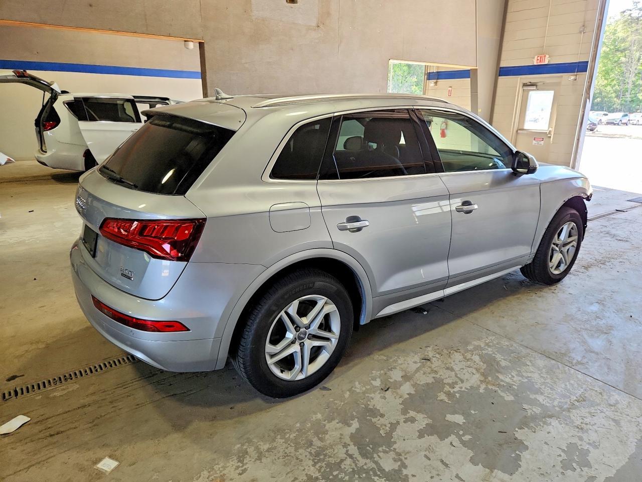 2018 Audi Q5 Premium Plus - Фото 3