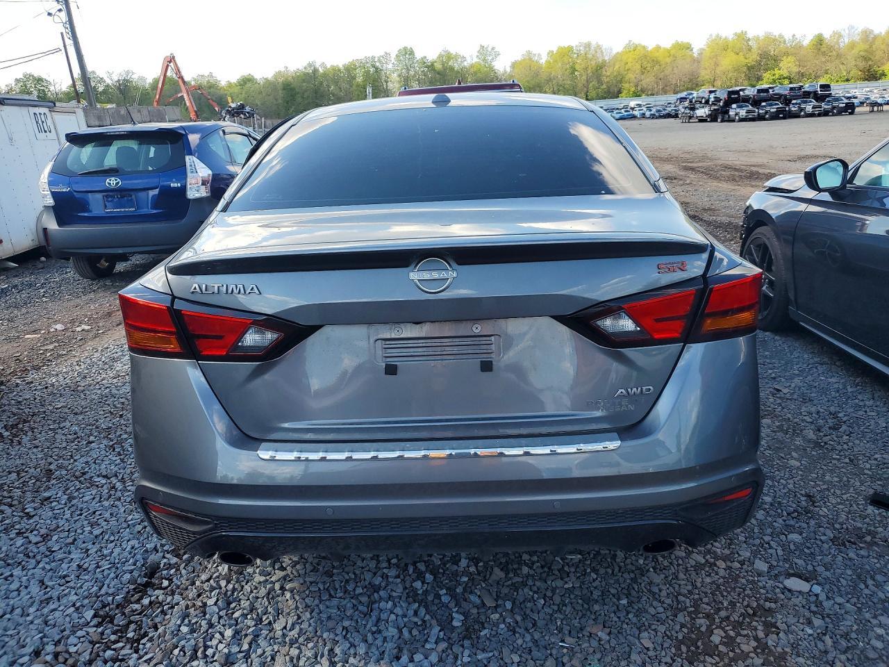2023 Nissan Altima Sr - Фото 6