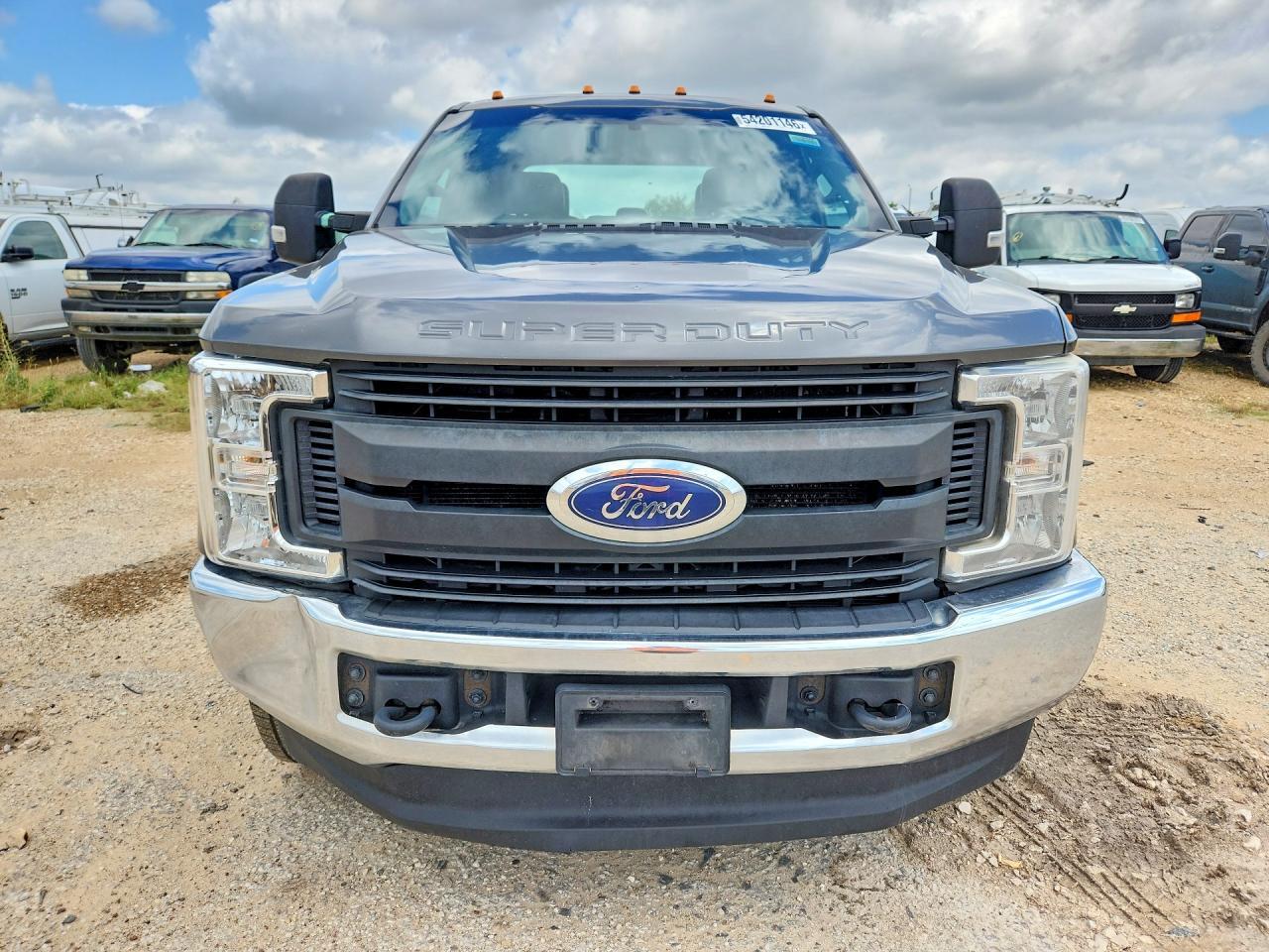 2019 Ford F350 Super Duty - Фото 5