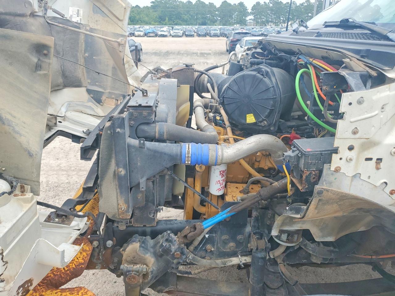 2006 Ford F750 Super Duty - Image 7