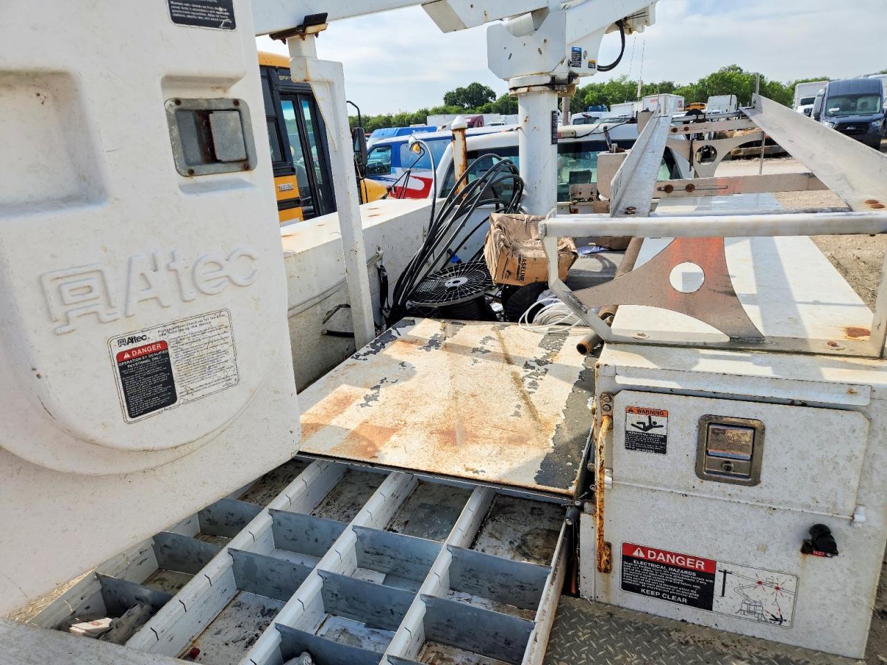 2013 Ford F450 Super Duty Bucket Truck - Фото 6