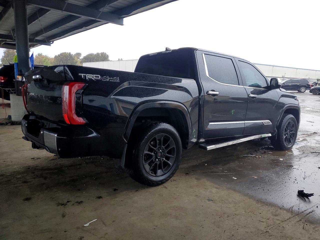2022 Toyota Tundra 1794 Edition - Фото 3
