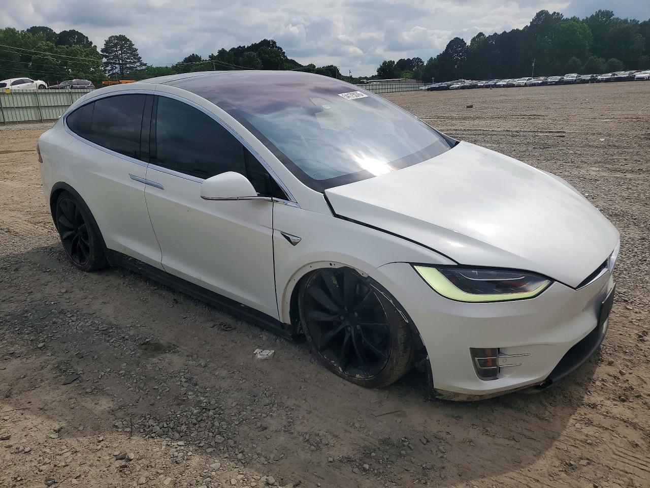 2018 Tesla Model X - Фото 4