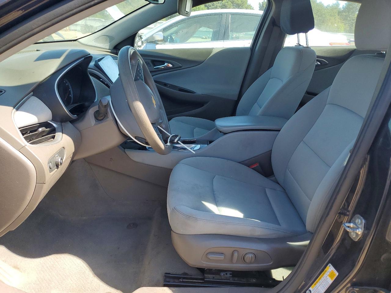 2022 Chevrolet Malibu Ls - Фото 7