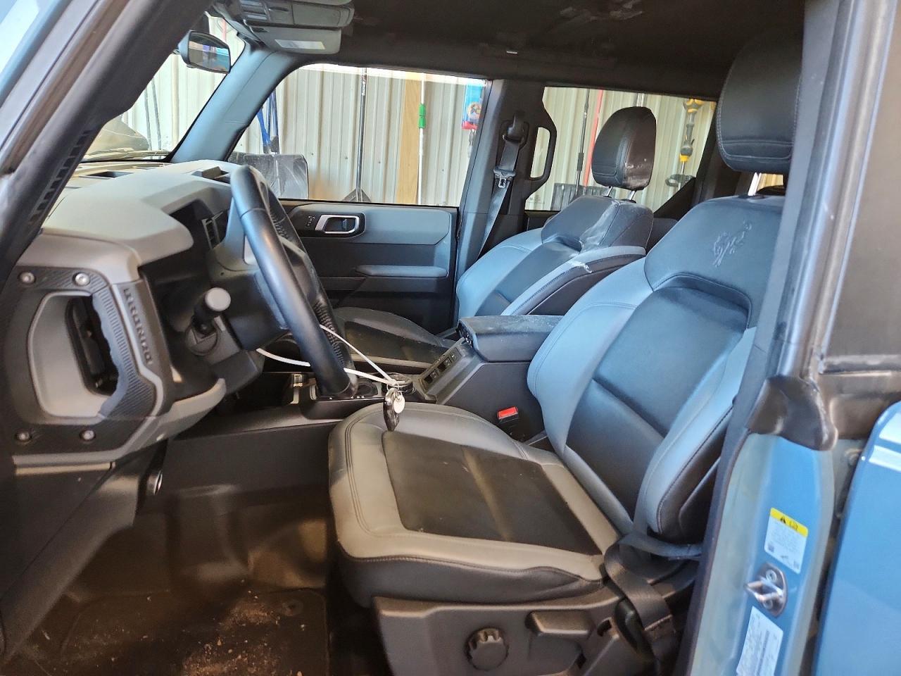 2023 Ford Bronco Base - Image 7