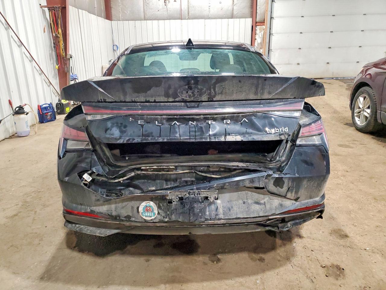 2022 Hyundai Elantra Limited - Фото 6