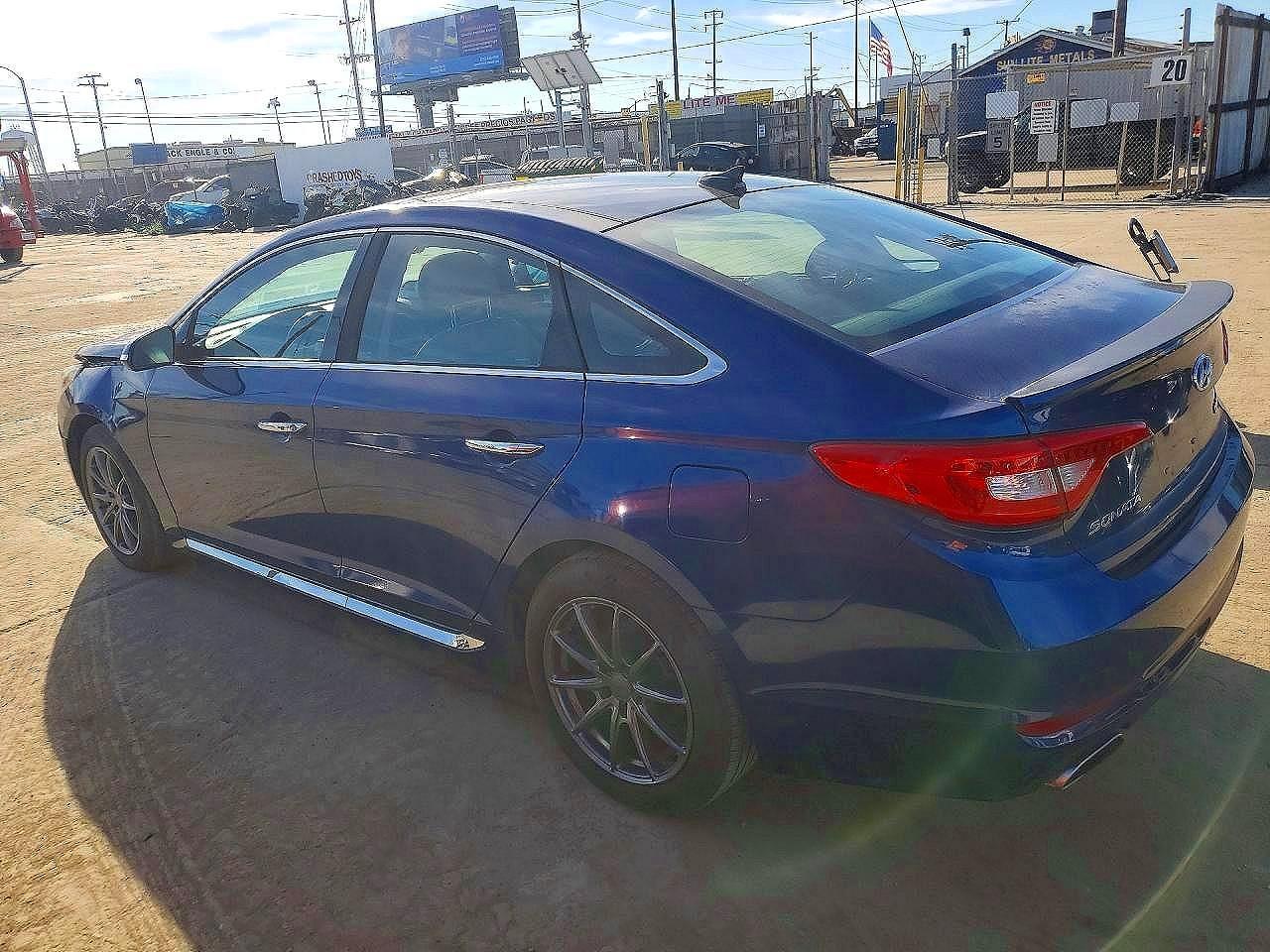 2015 Hyundai Sonata Limited - Image 2