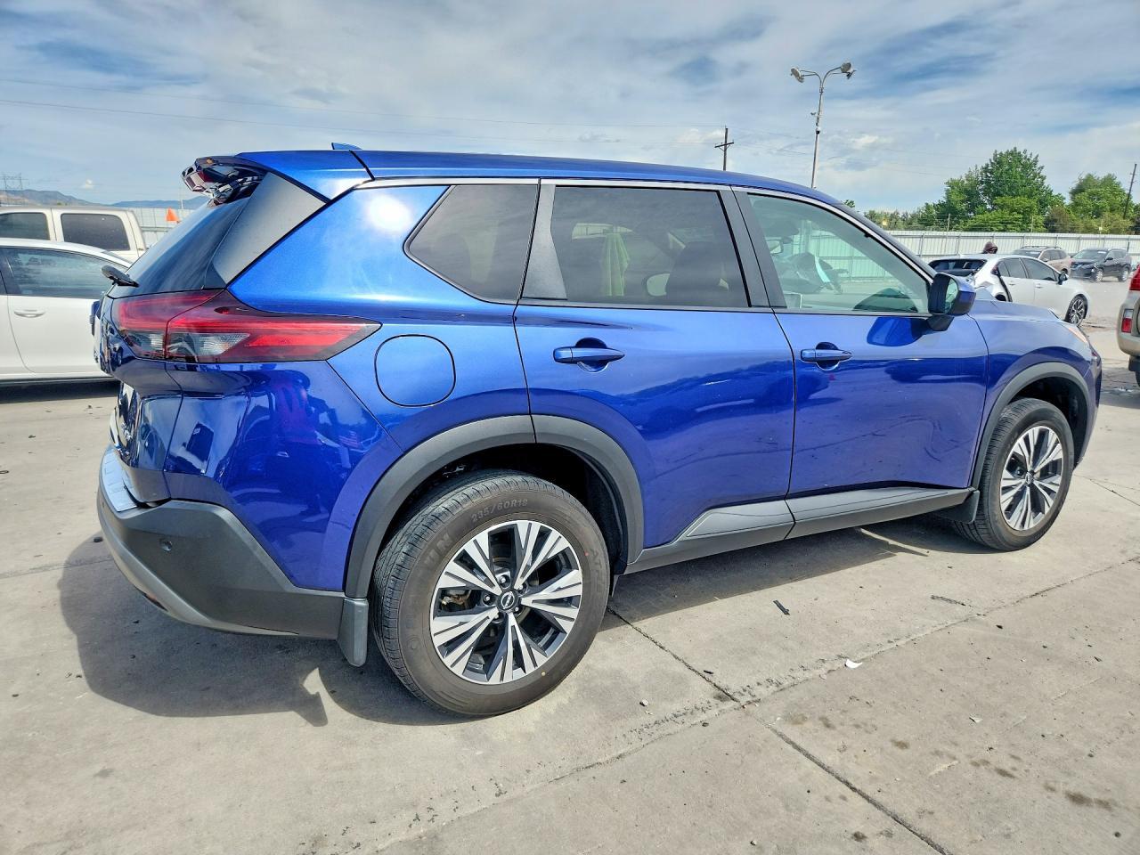 2023 Nissan Rogue Sv - Фото 3