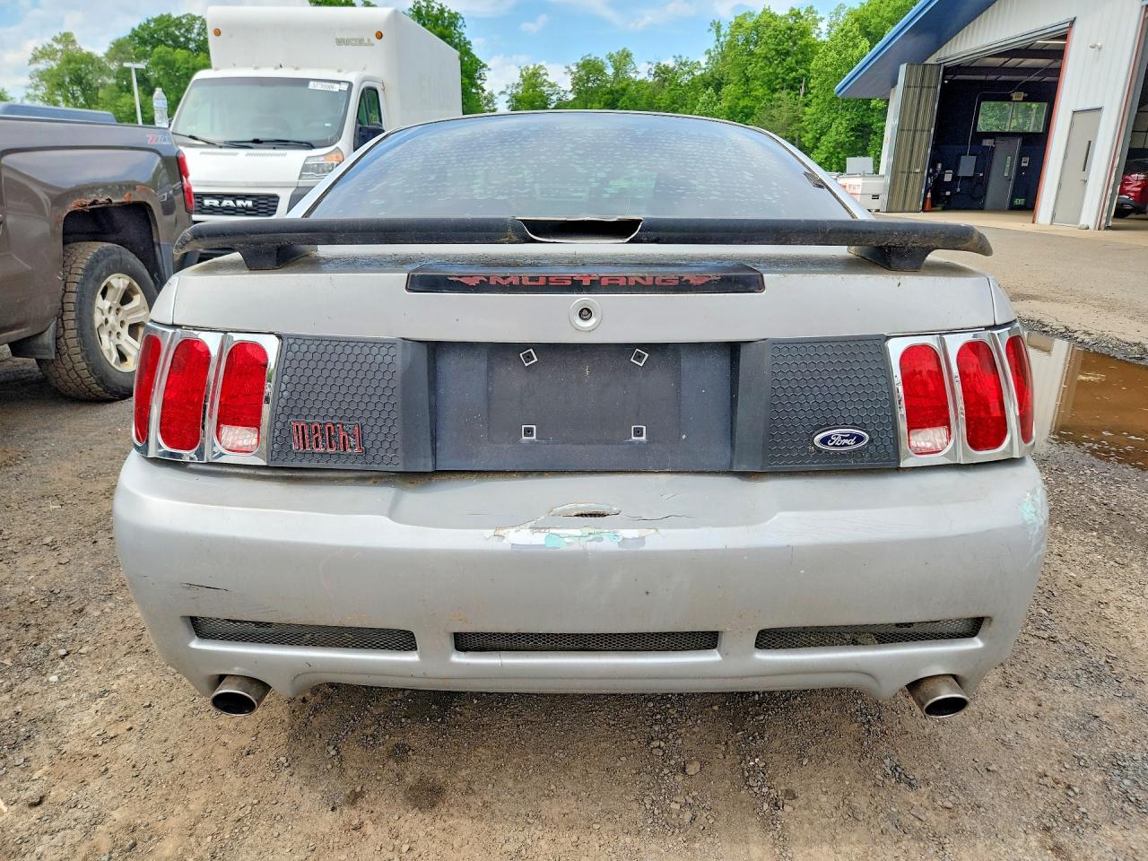 2004 Ford Mustang - Image 6