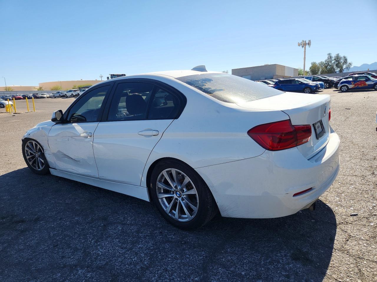 2017 BMW 320 I - Image 2