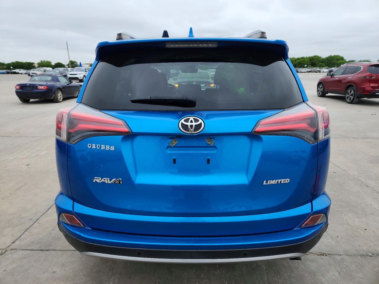 2017 Toyota Rav4 Limited - Image 6