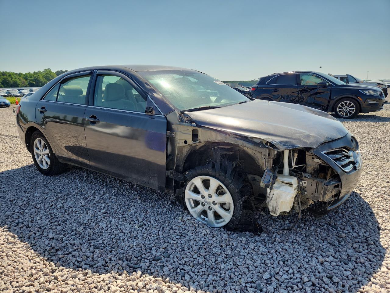 2011 Toyota Camry Le - Фото 4
