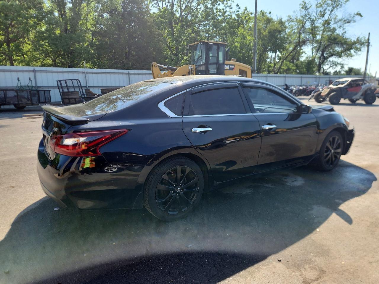 2017 Nissan Altima 2.5 Sr - Image 3