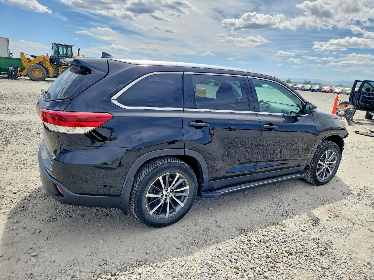 2019 Toyota Highlander Xle - Фото 3