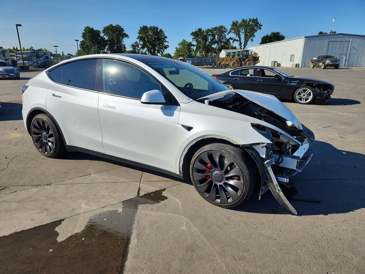 2024 Tesla Model Y - Фото 4