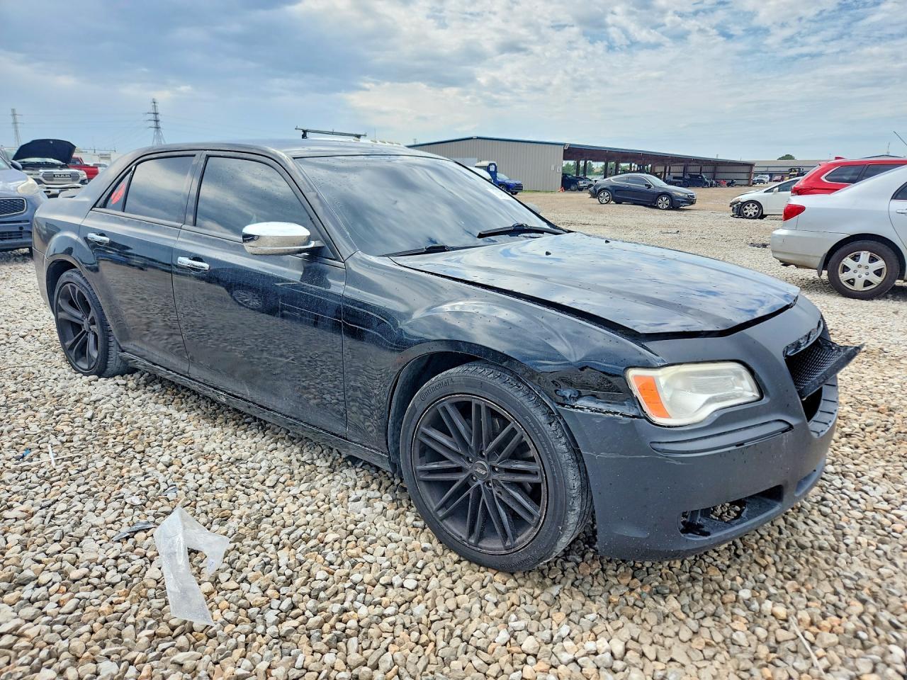 2012 Chrysler 300 Limited - Image 4