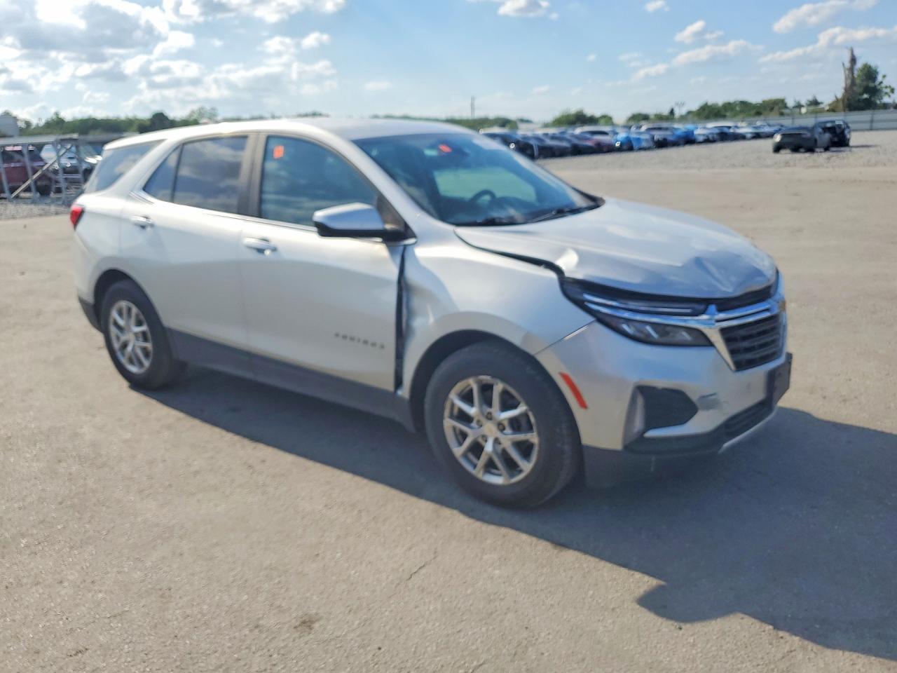 2022 Chevrolet Equinox Lt - Фото 4