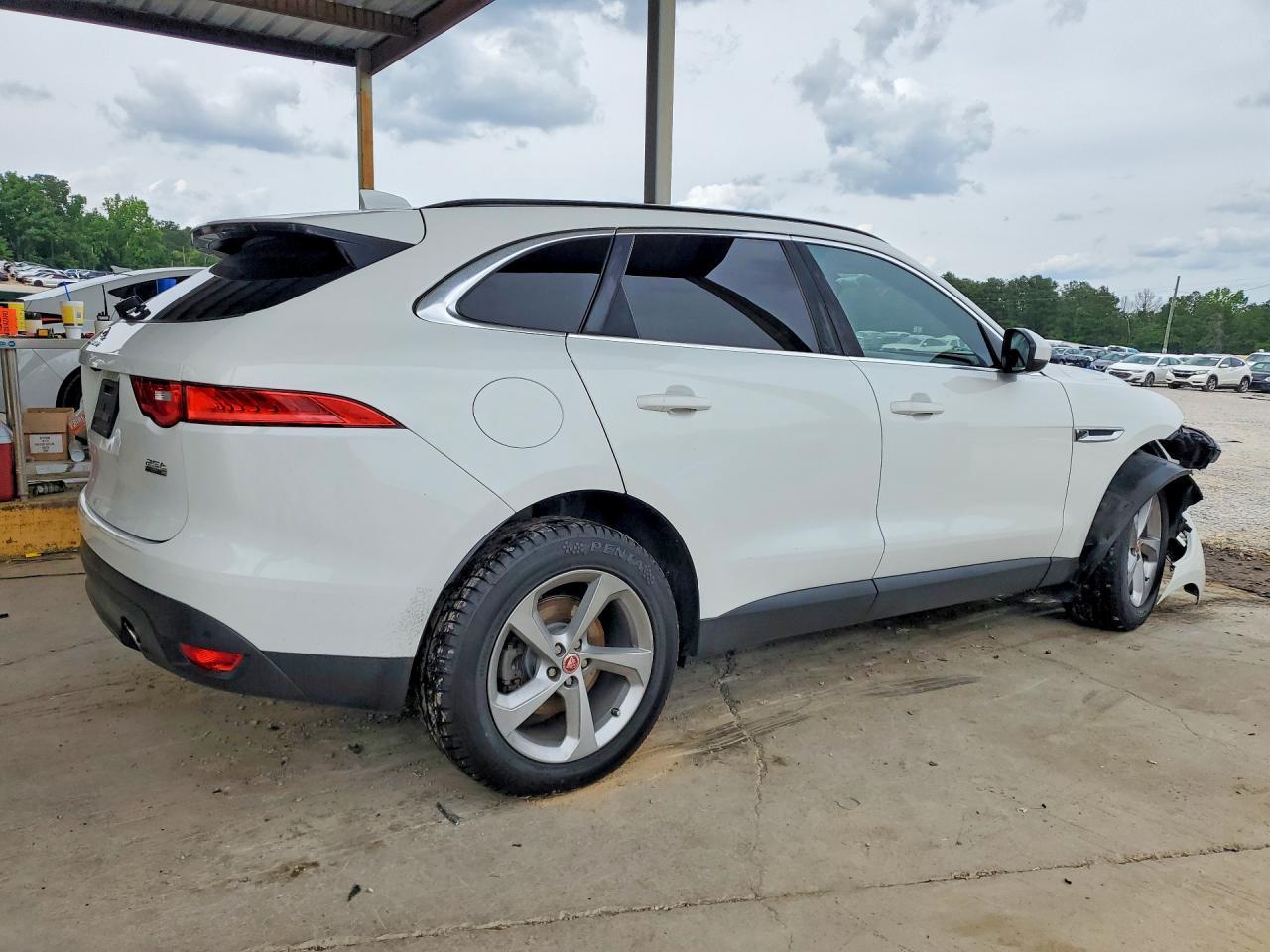 2019 Jaguar F-Pace Premium - Фото 3