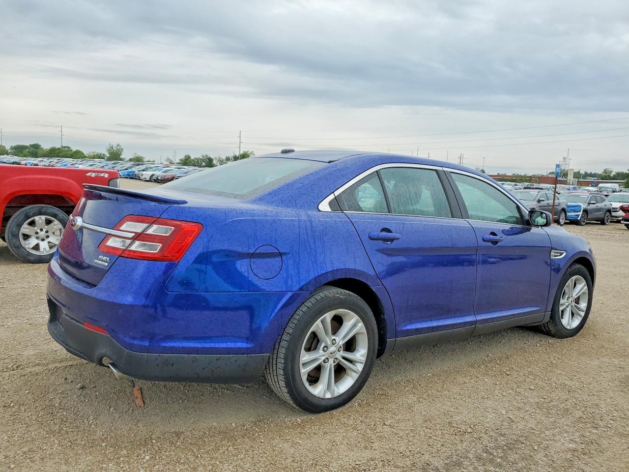 2015 Ford Taurus Sel - Фото 3