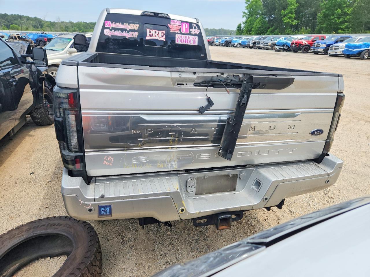 2017 Ford F350 Super Duty - Image 6