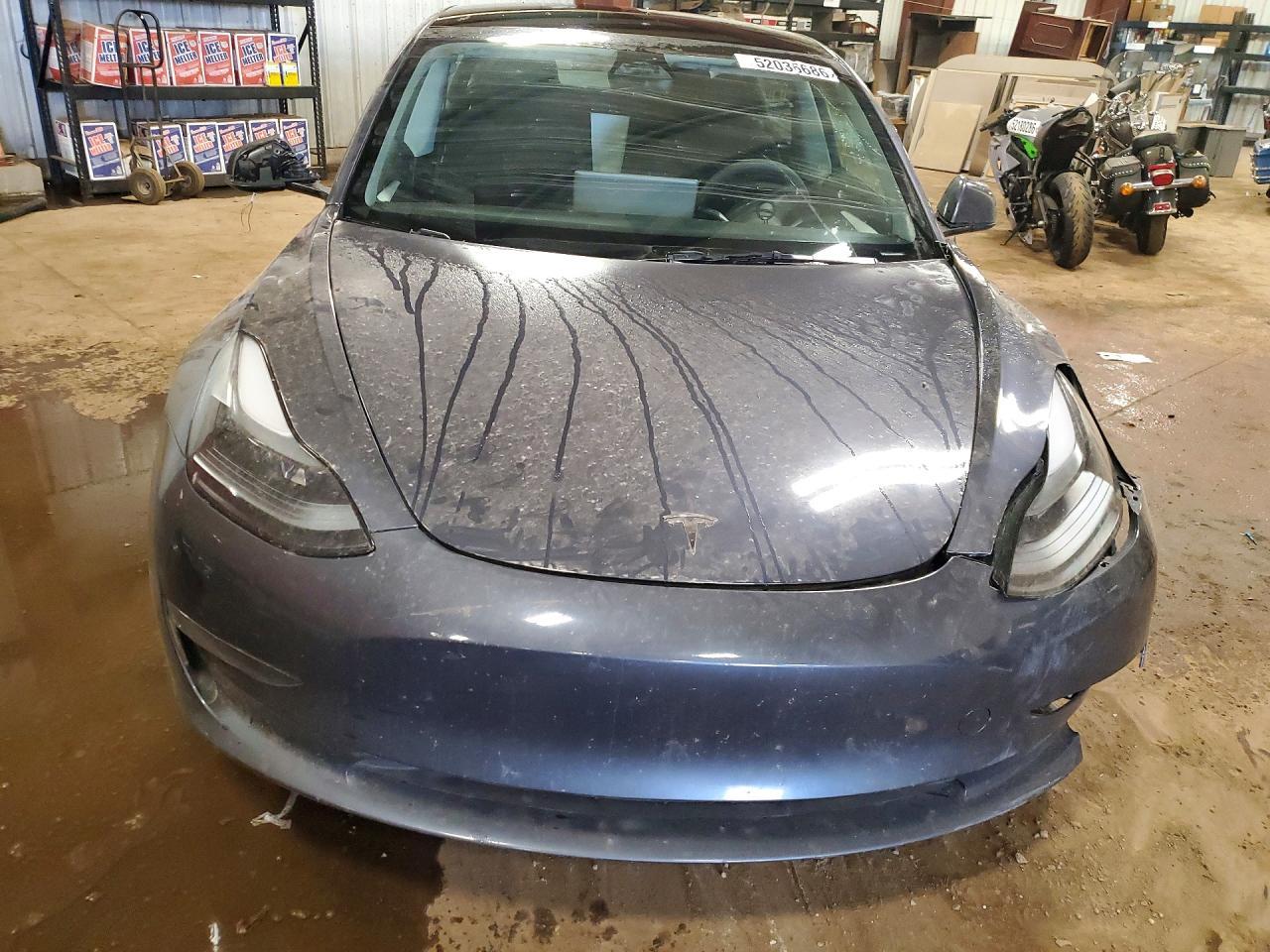 2023 Tesla Model 3 - Image 5