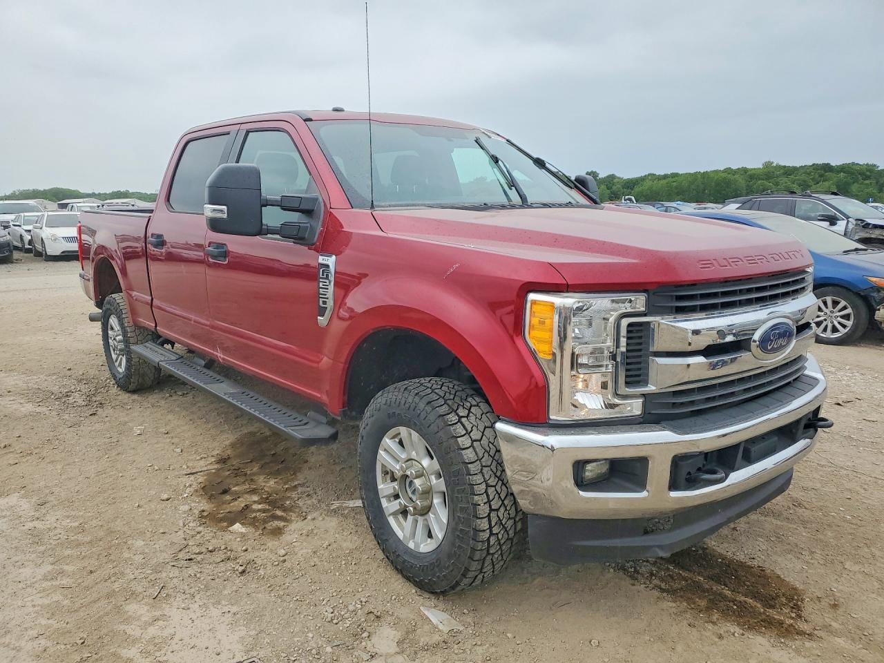 2017 Ford F250 Super Duty - Фото 4