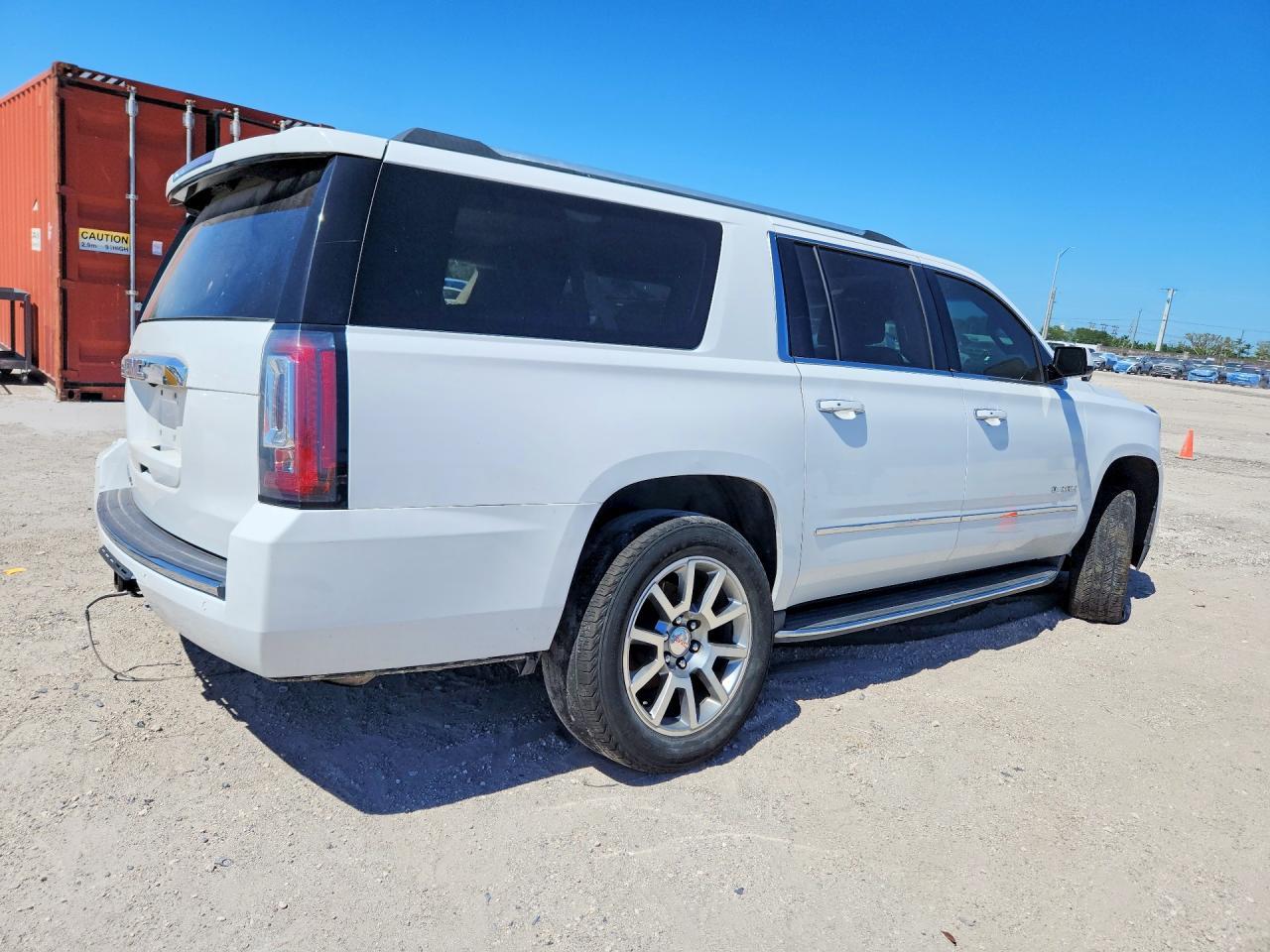 2020 GMC Yukon Xl Denali - Image 3