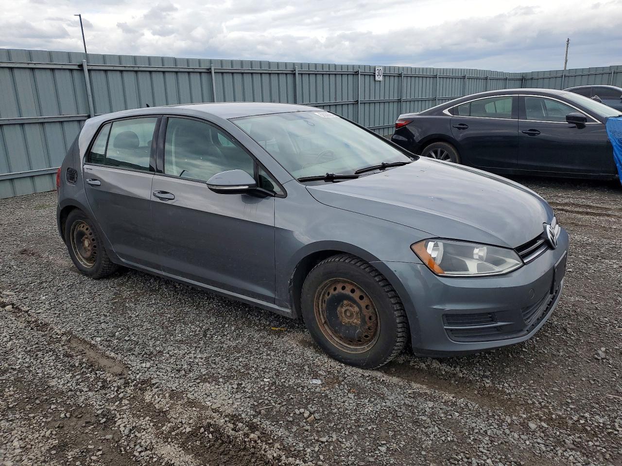 2016 Volkswagen Golf S - Image 4