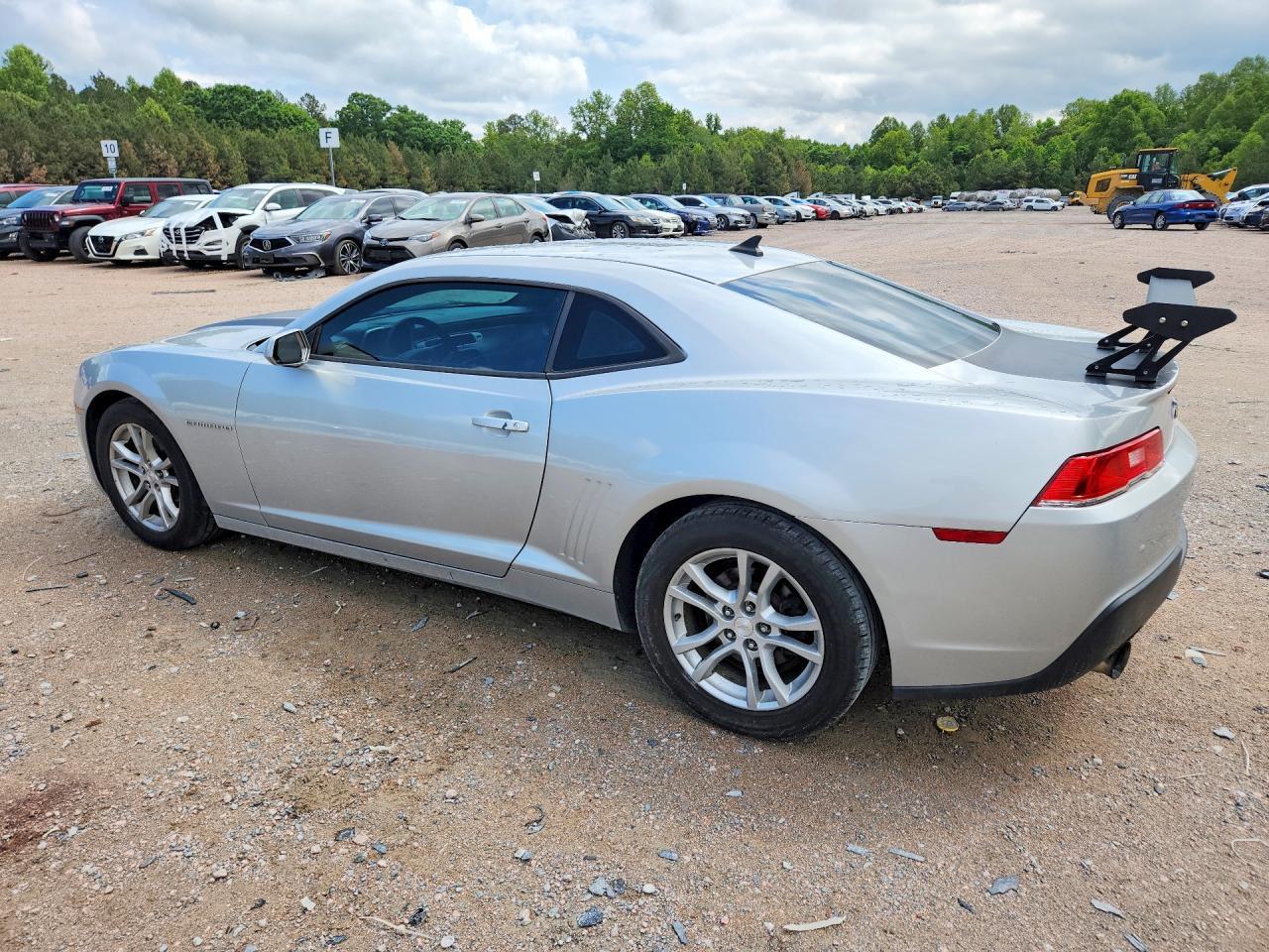 2015 Chevrolet Camaro Ls - Image 2