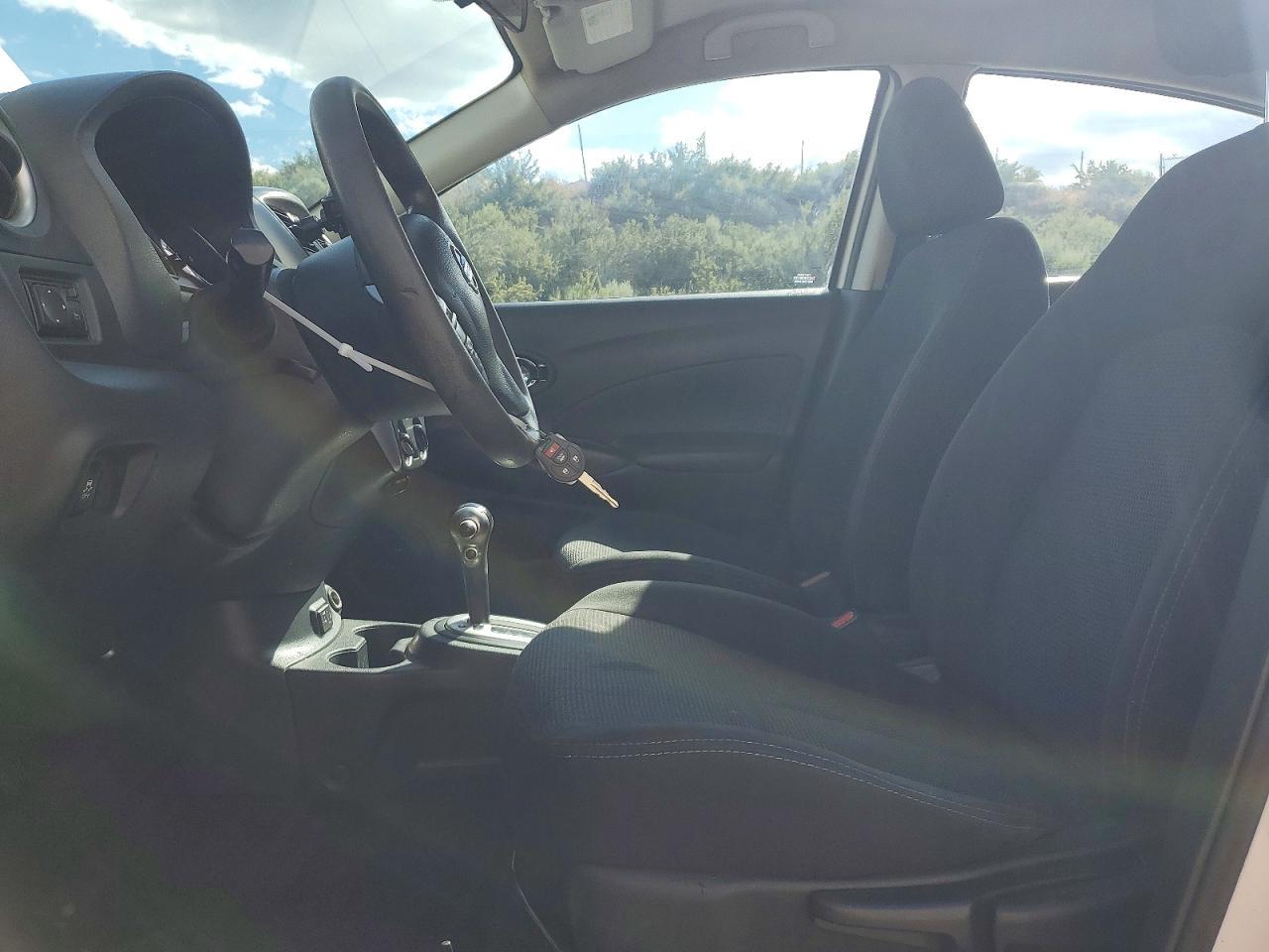2018 Nissan Versa Sv - Image 7