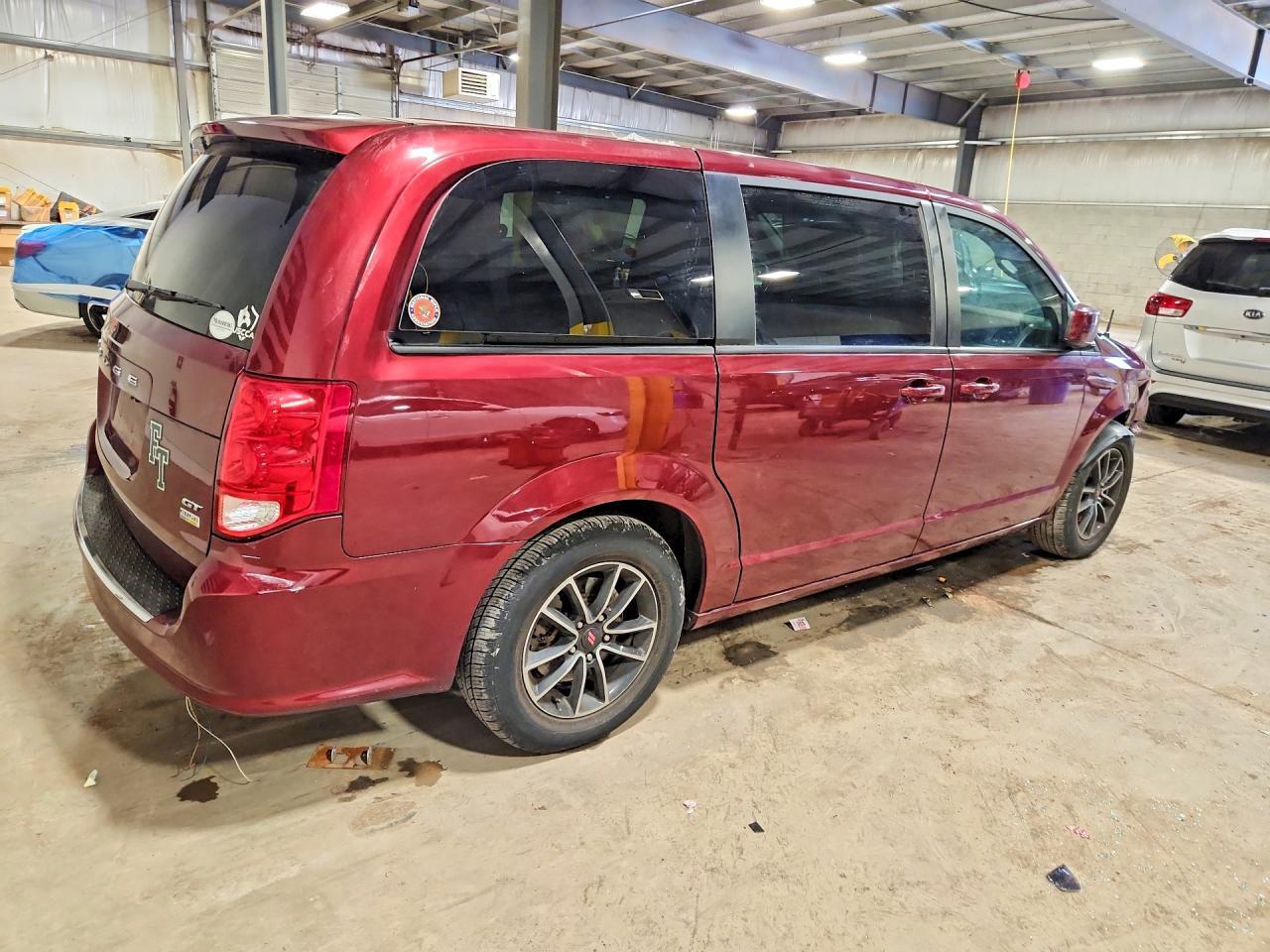 2018 Dodge Grand Caravan Gt - Image 3