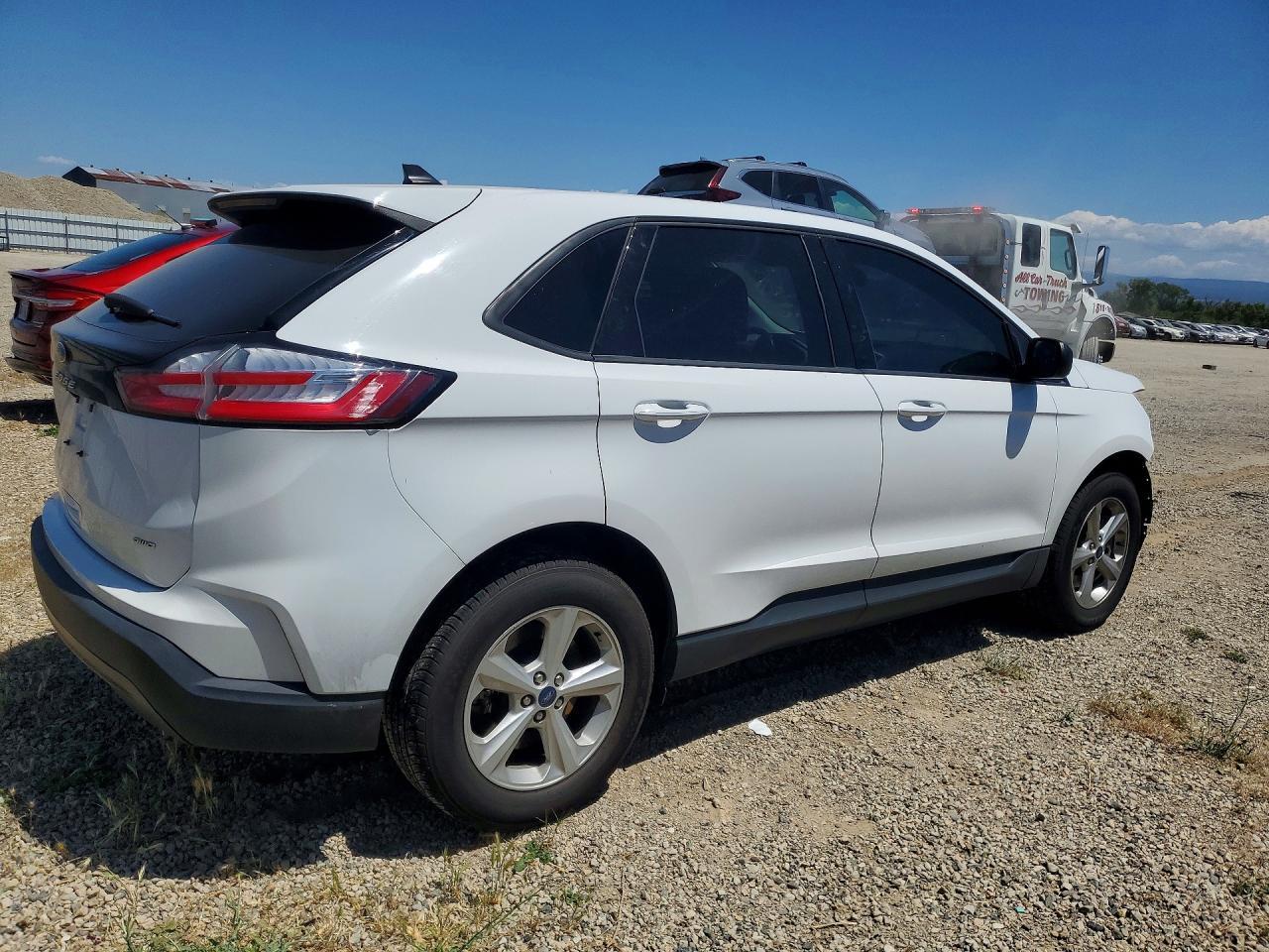 2022 Ford Edge Se - Фото 3