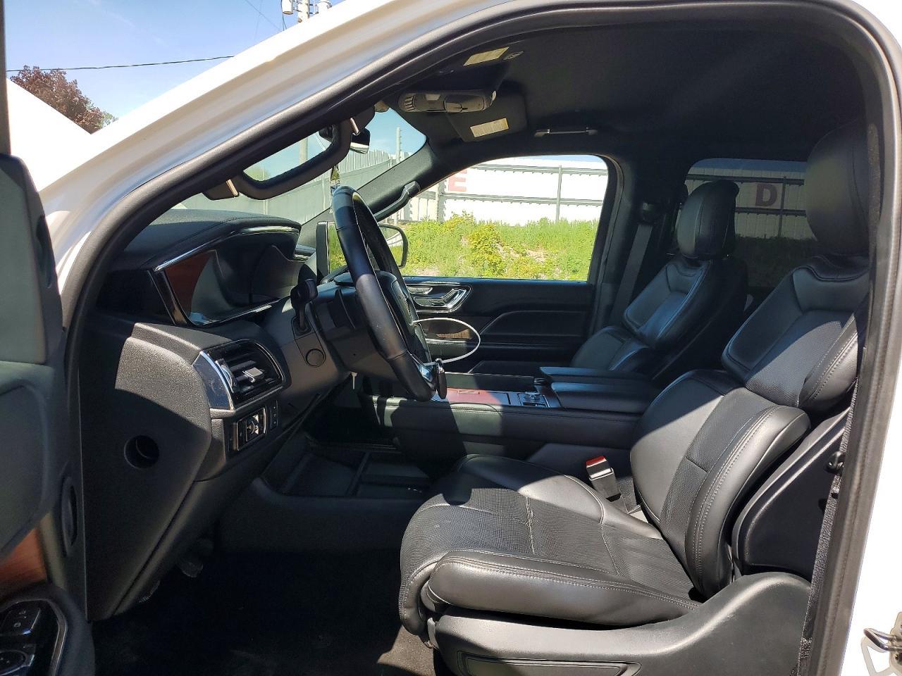 2023 Lincoln Navigator - Фото 7