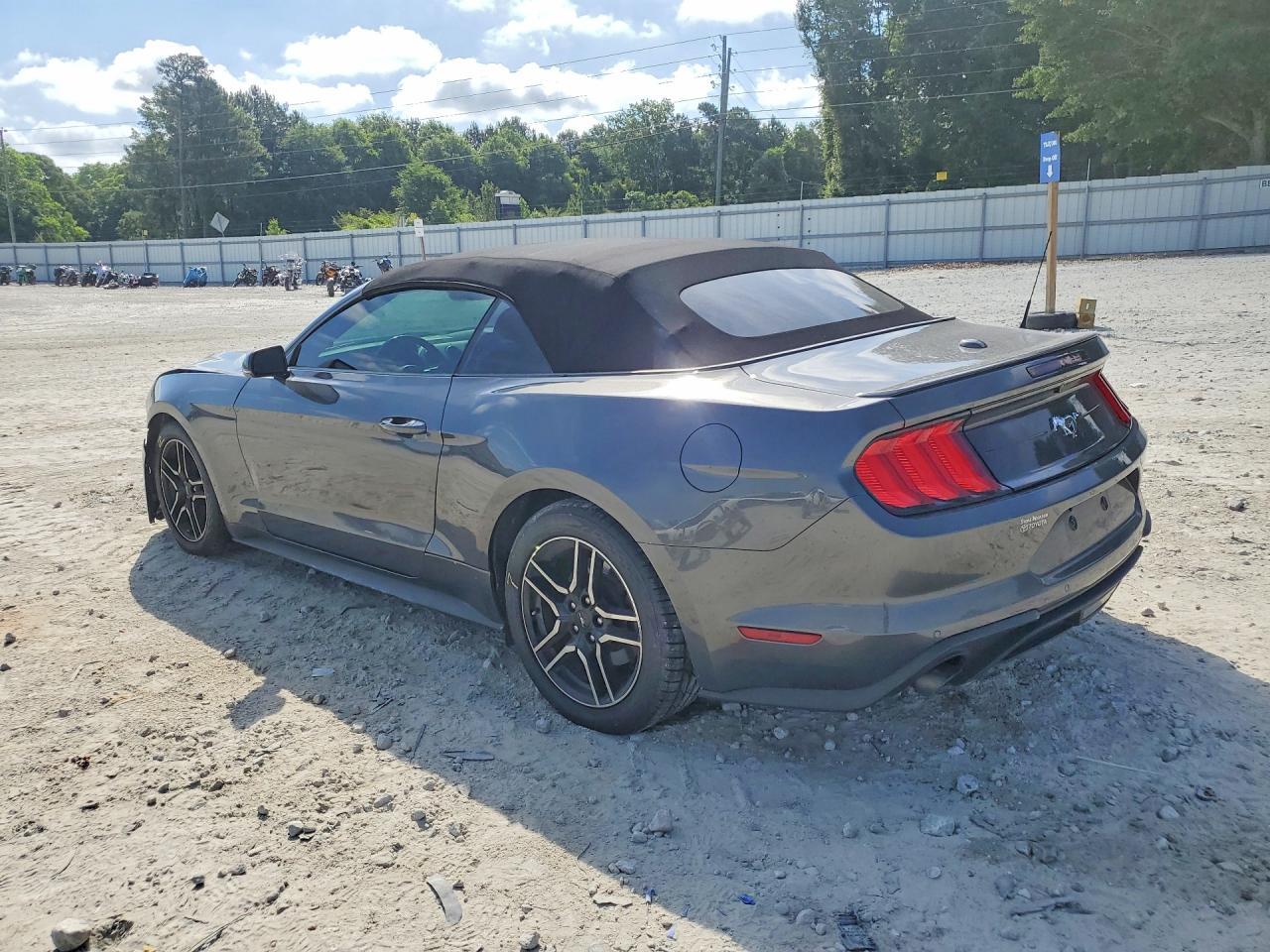 2020 Ford Mustang - Image 2