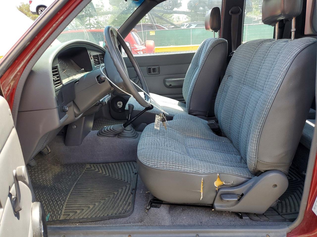 1990 Toyota Pickup Deluxe - Фото 7