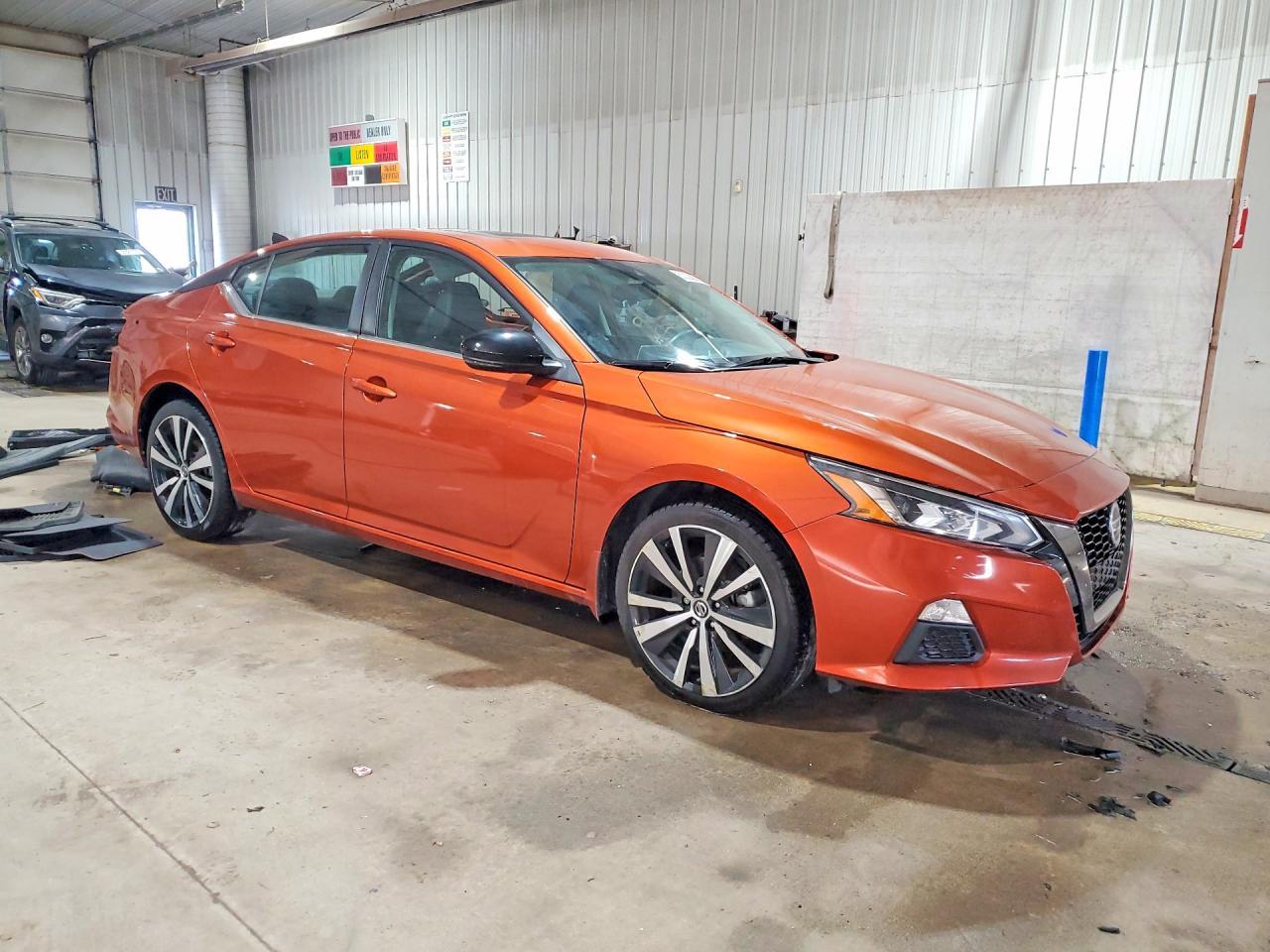 2021 Nissan Altima Sr - Фото 4