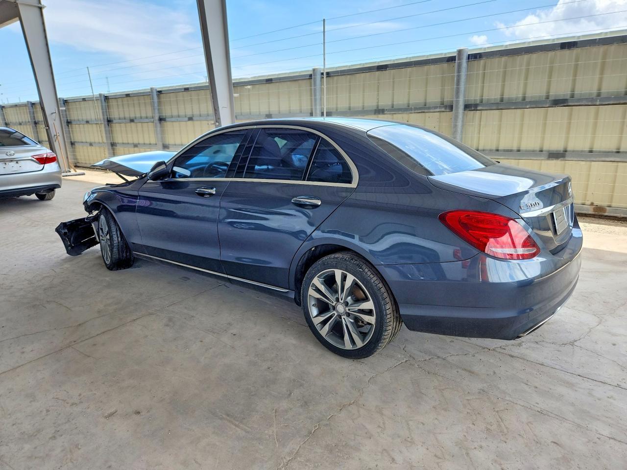 2015 Mercedes-Benz C 300 4Matic - Фото 2