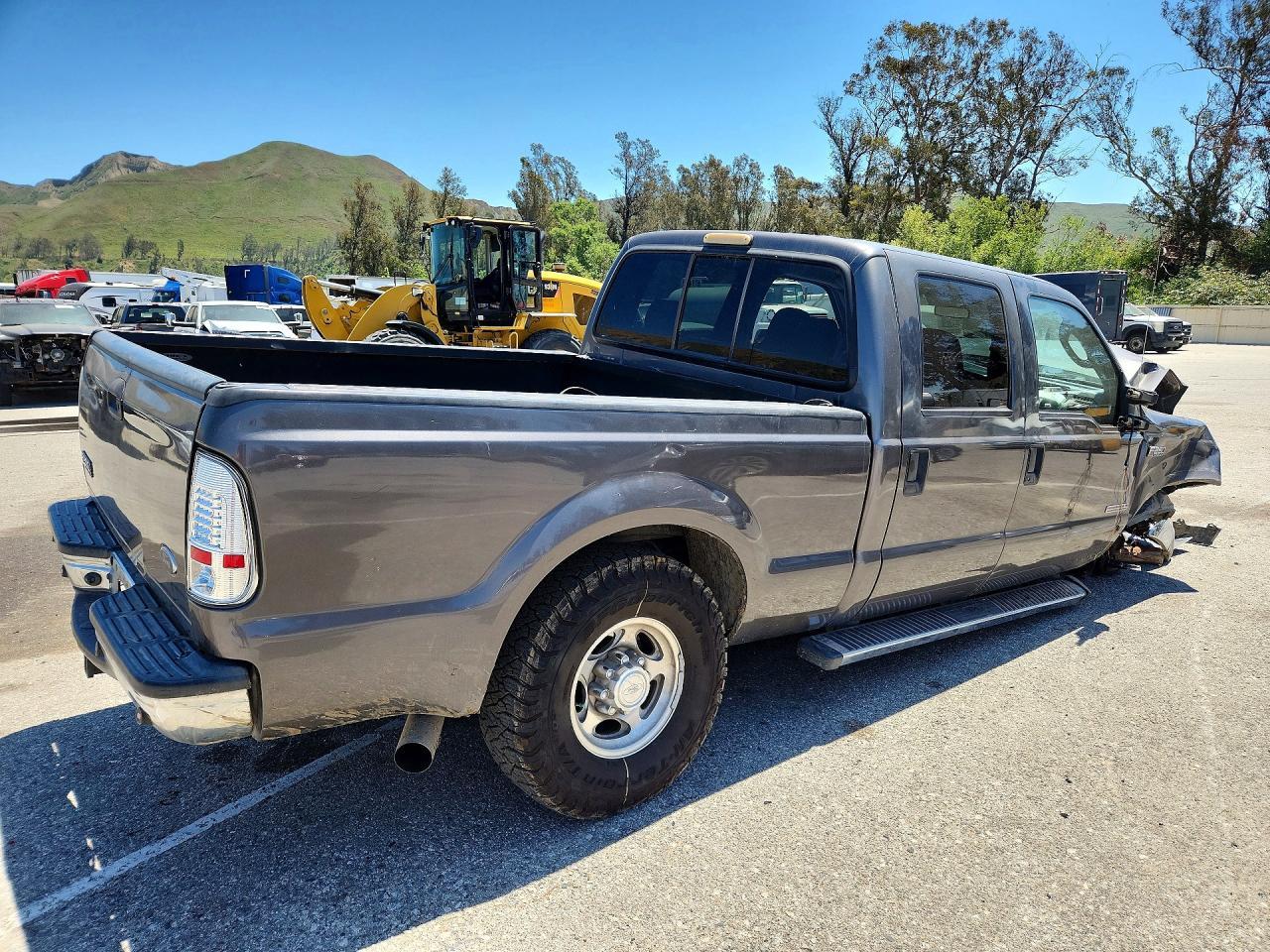 2004 Ford F250 Super Duty - Image 3